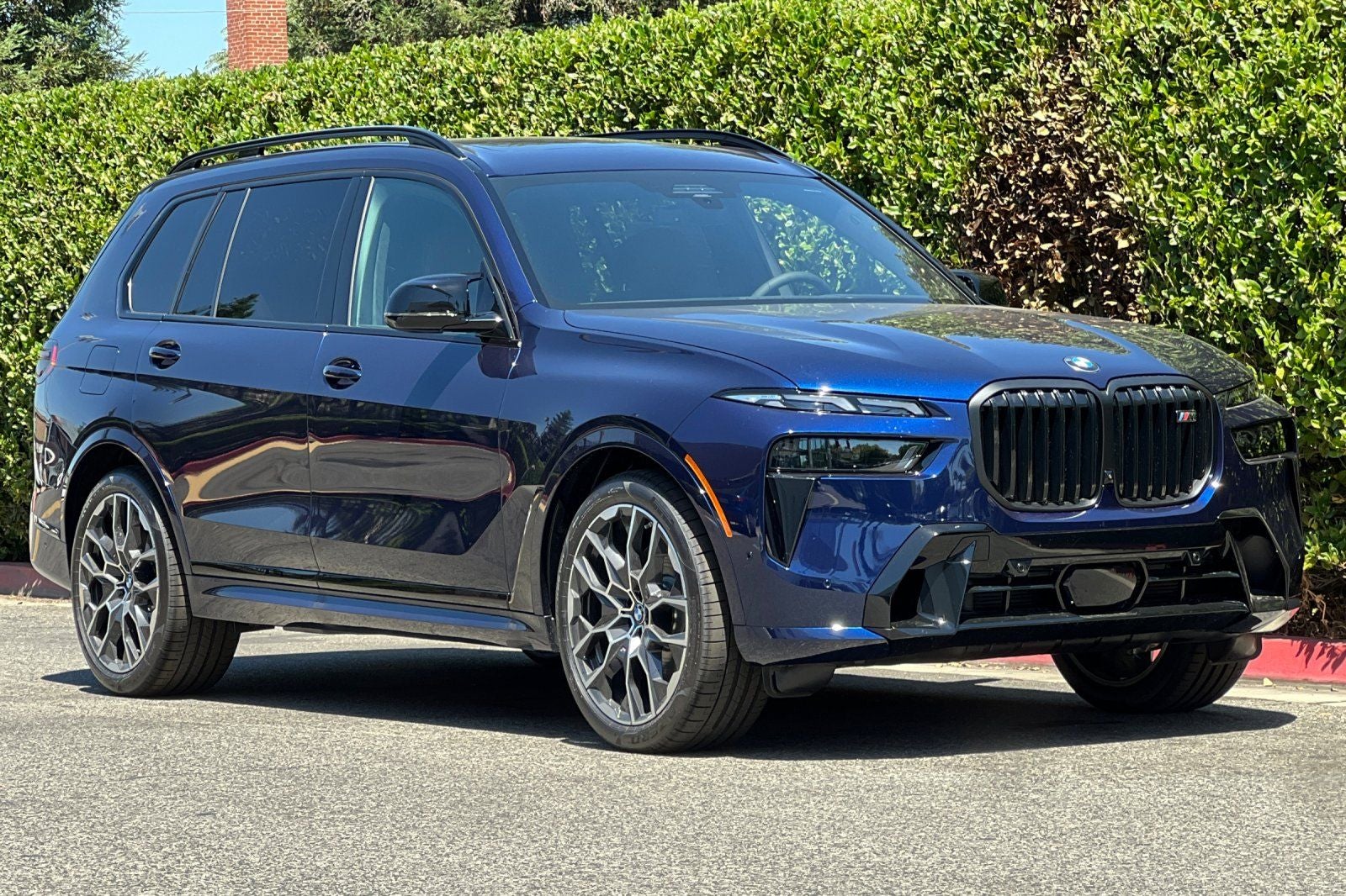 2027 BMW X7 M60i