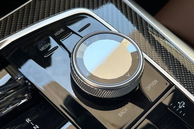 2027 BMW X7 M60i