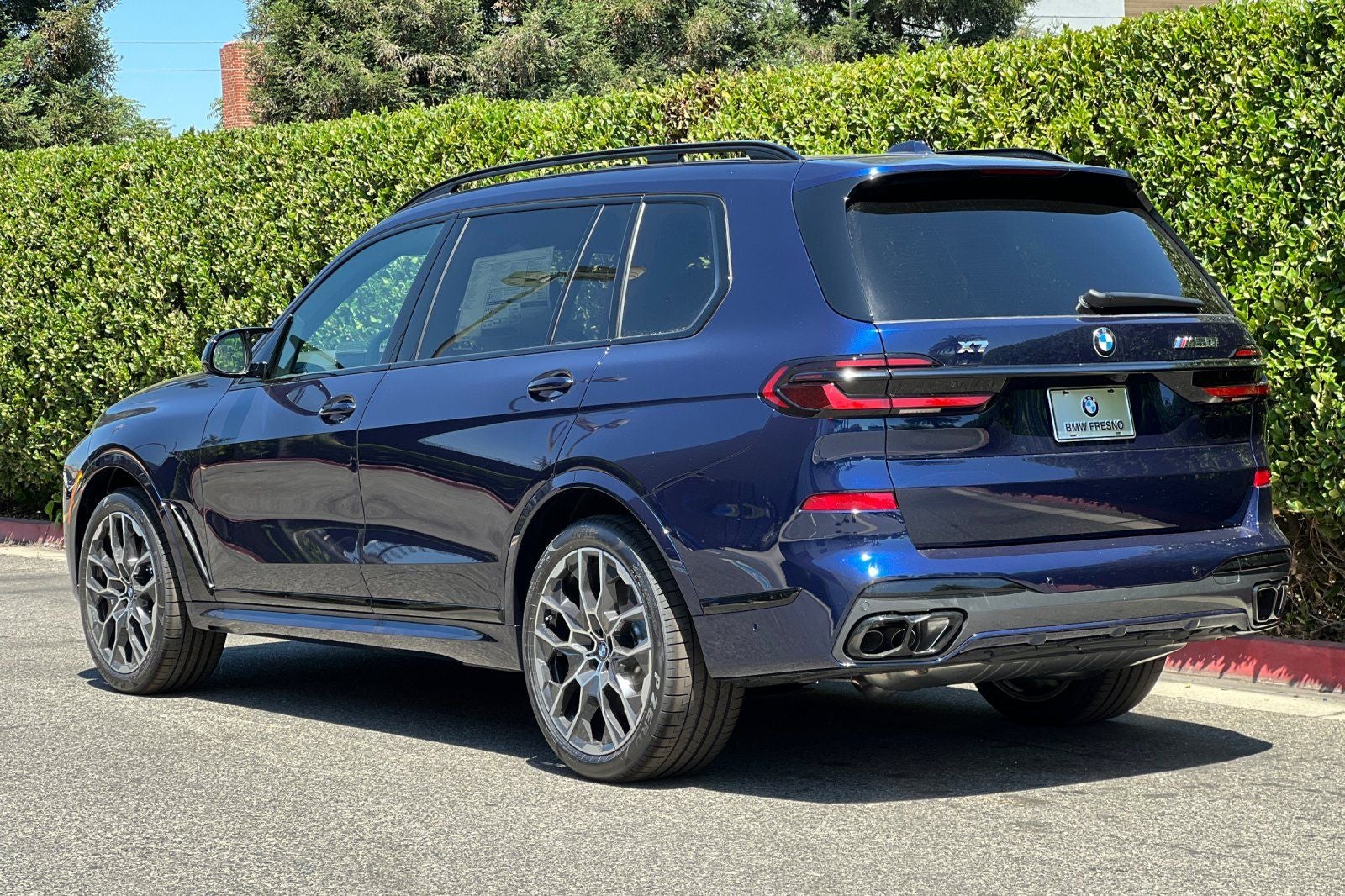 2027 BMW X7 M60i