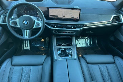 2025 BMW X7 M60i
