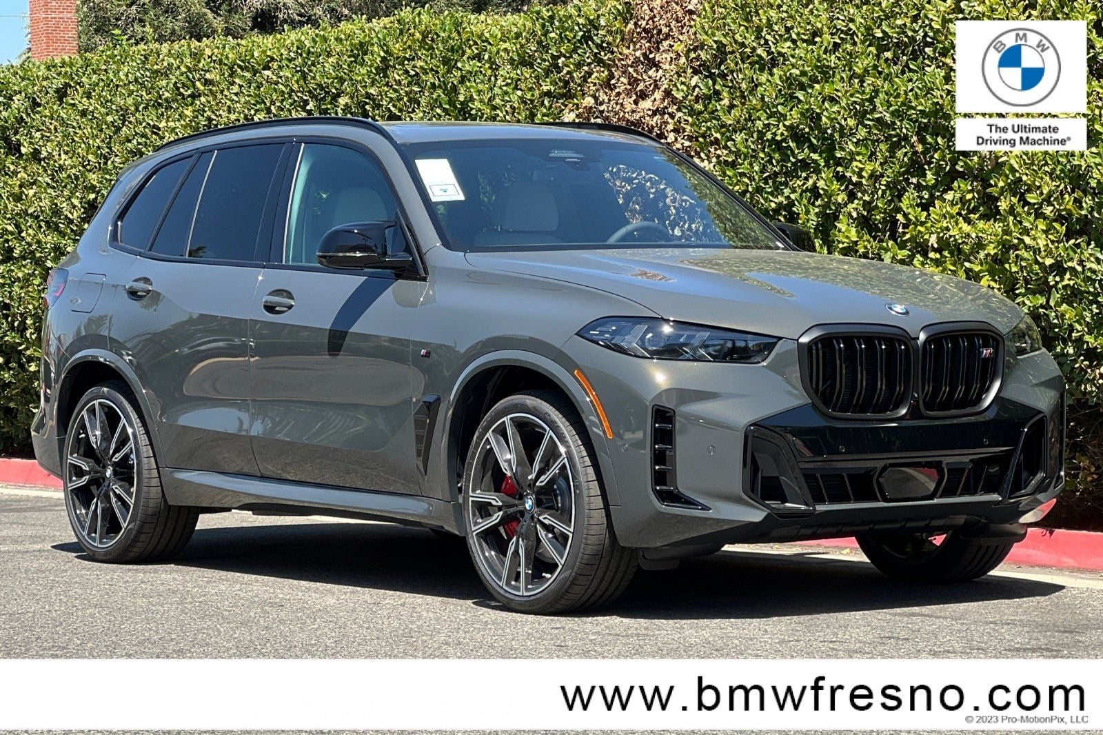 2026 BMW X5 M60i