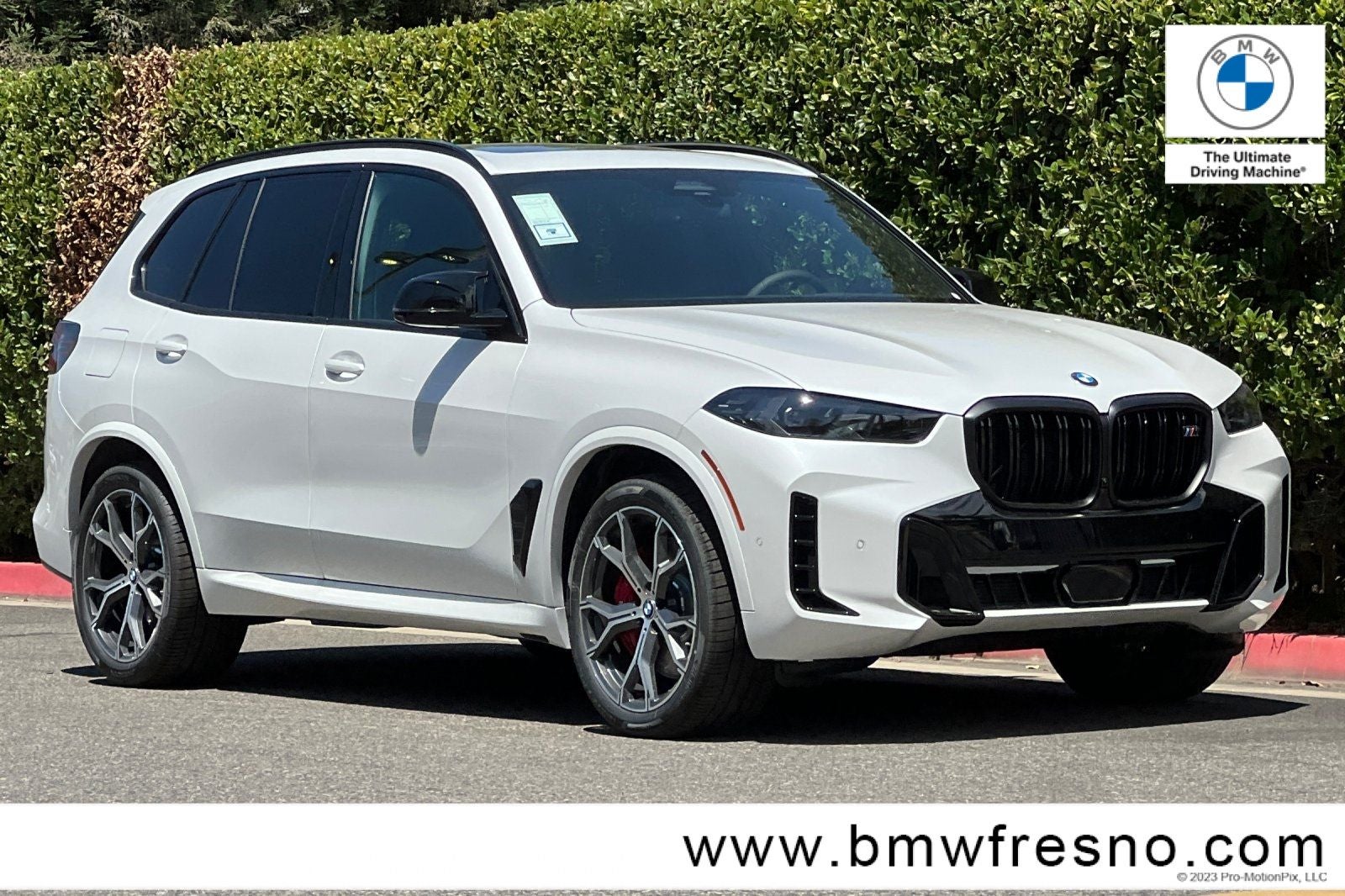 2026 BMW X5 M60i