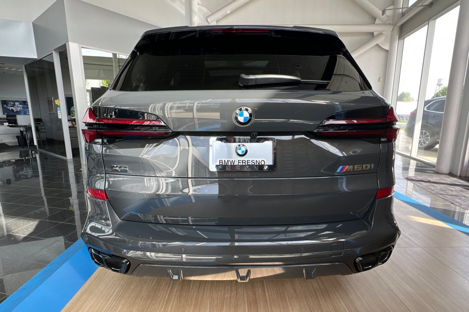 2026 BMW X5 M60i