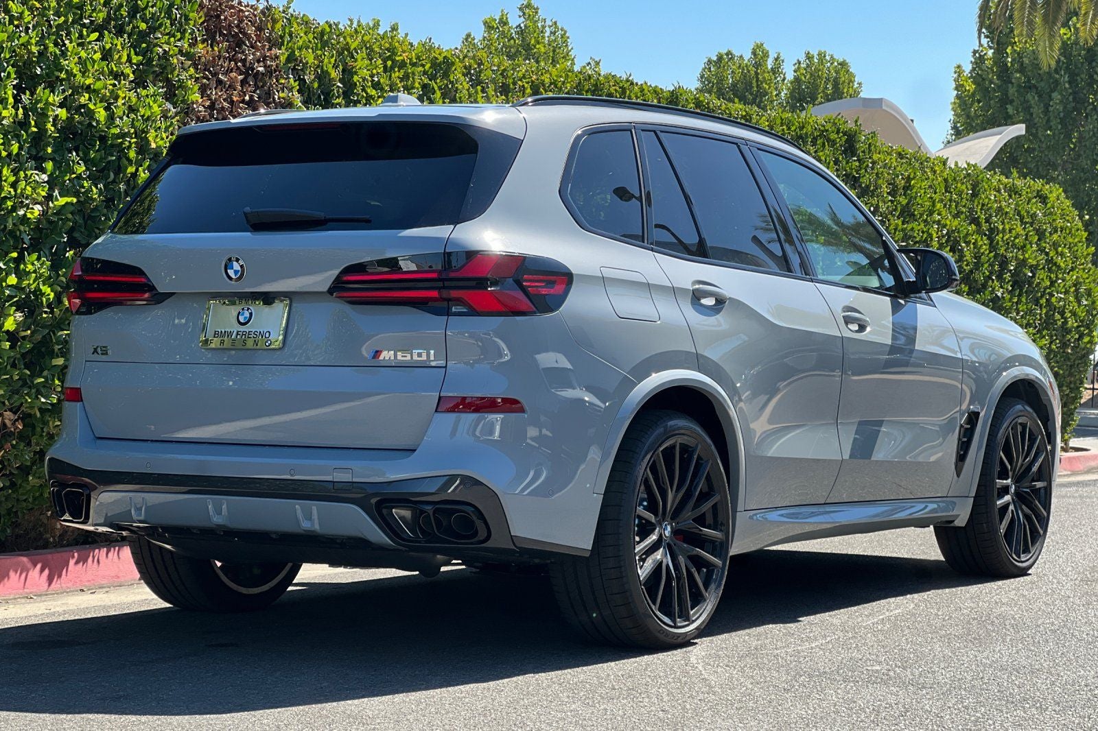 2026 BMW X5 M60i