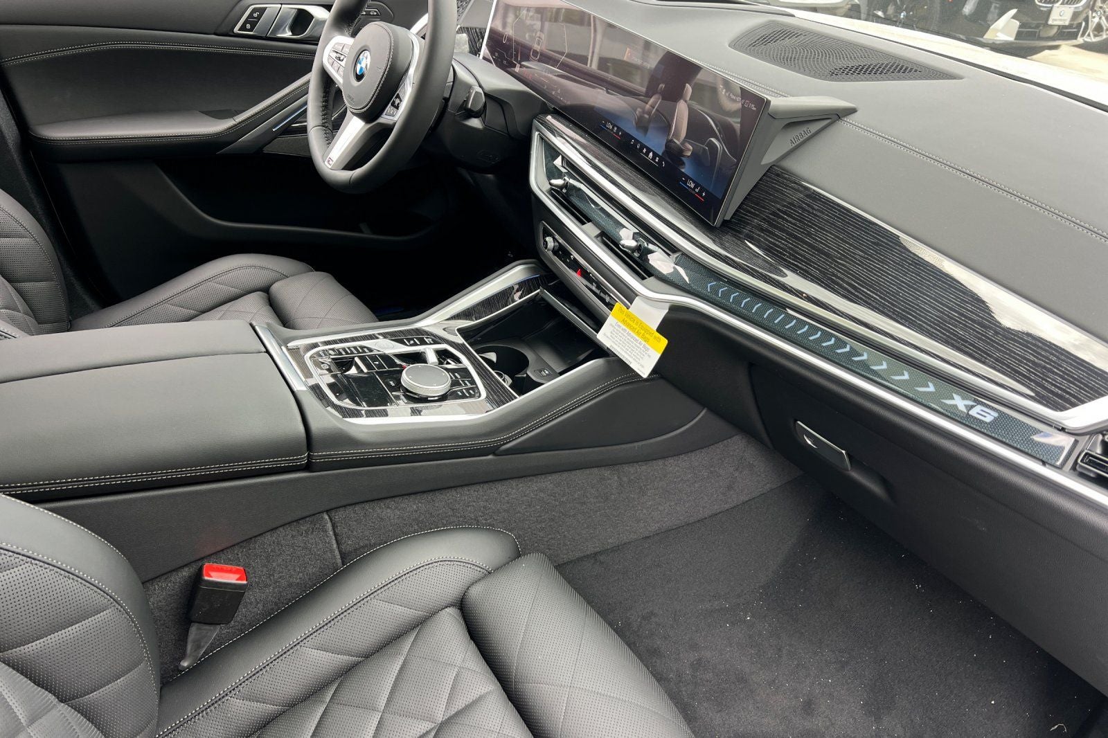 2027 BMW X6 xDrive40i