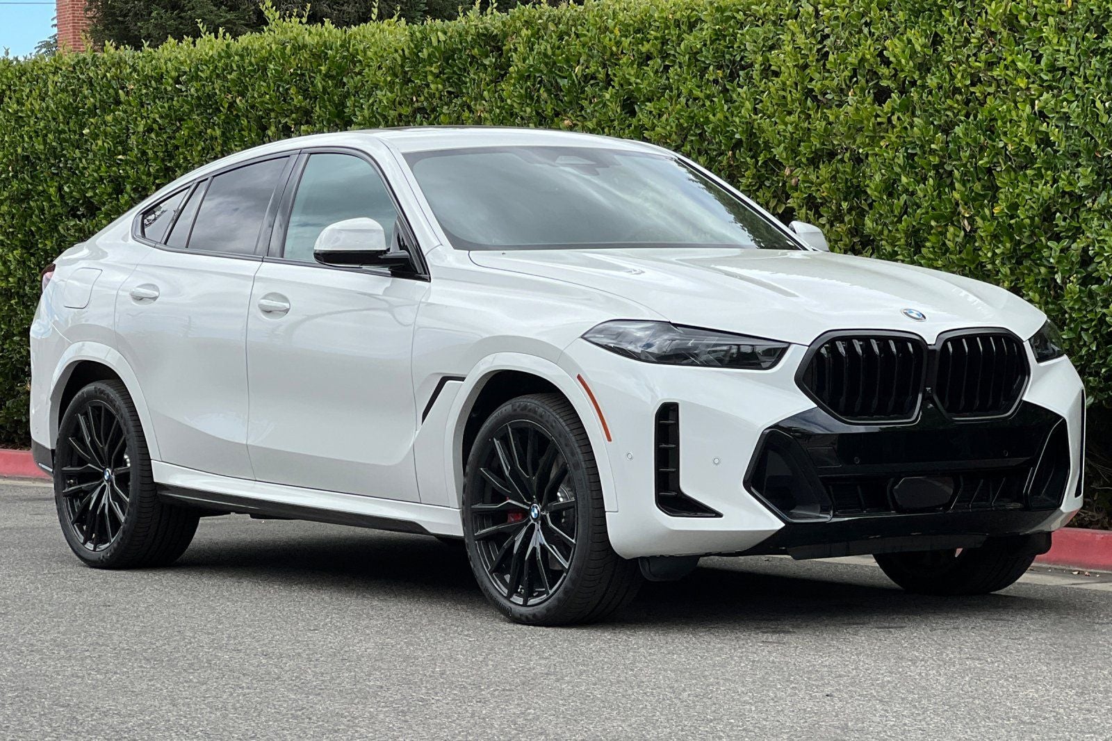 2027 BMW X6 xDrive40i