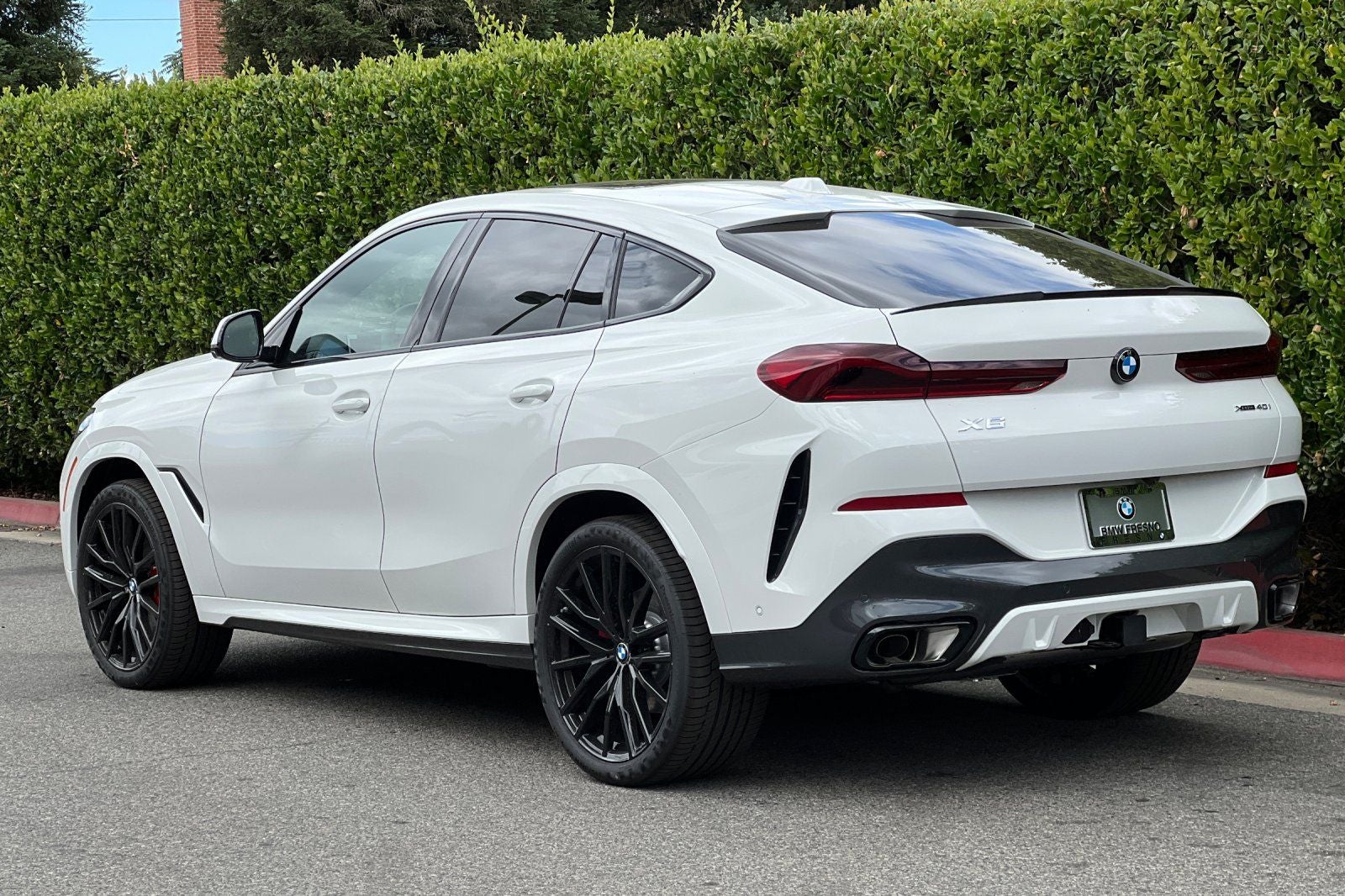 2027 BMW X6 xDrive40i