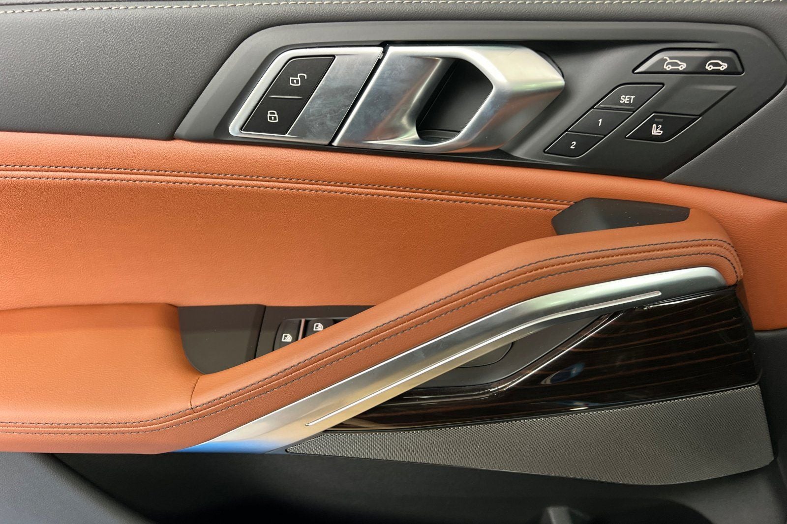 2027 BMW X6 xDrive40i
