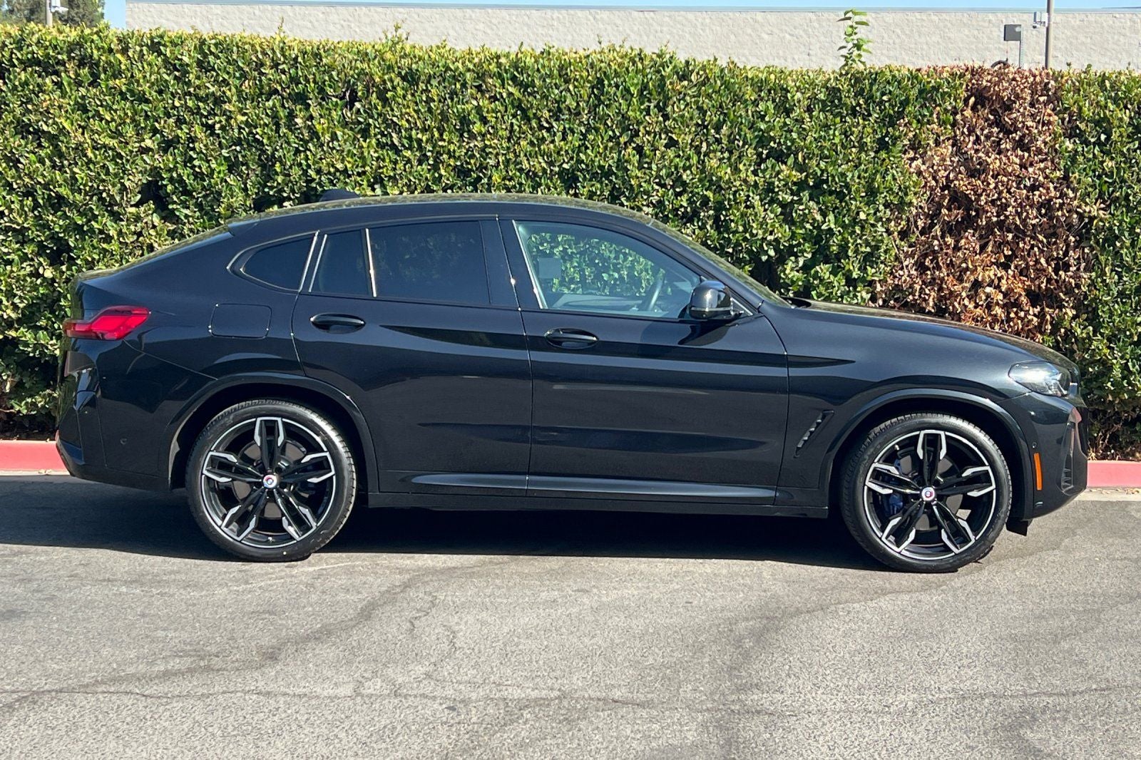 2023 BMW X4 M40i