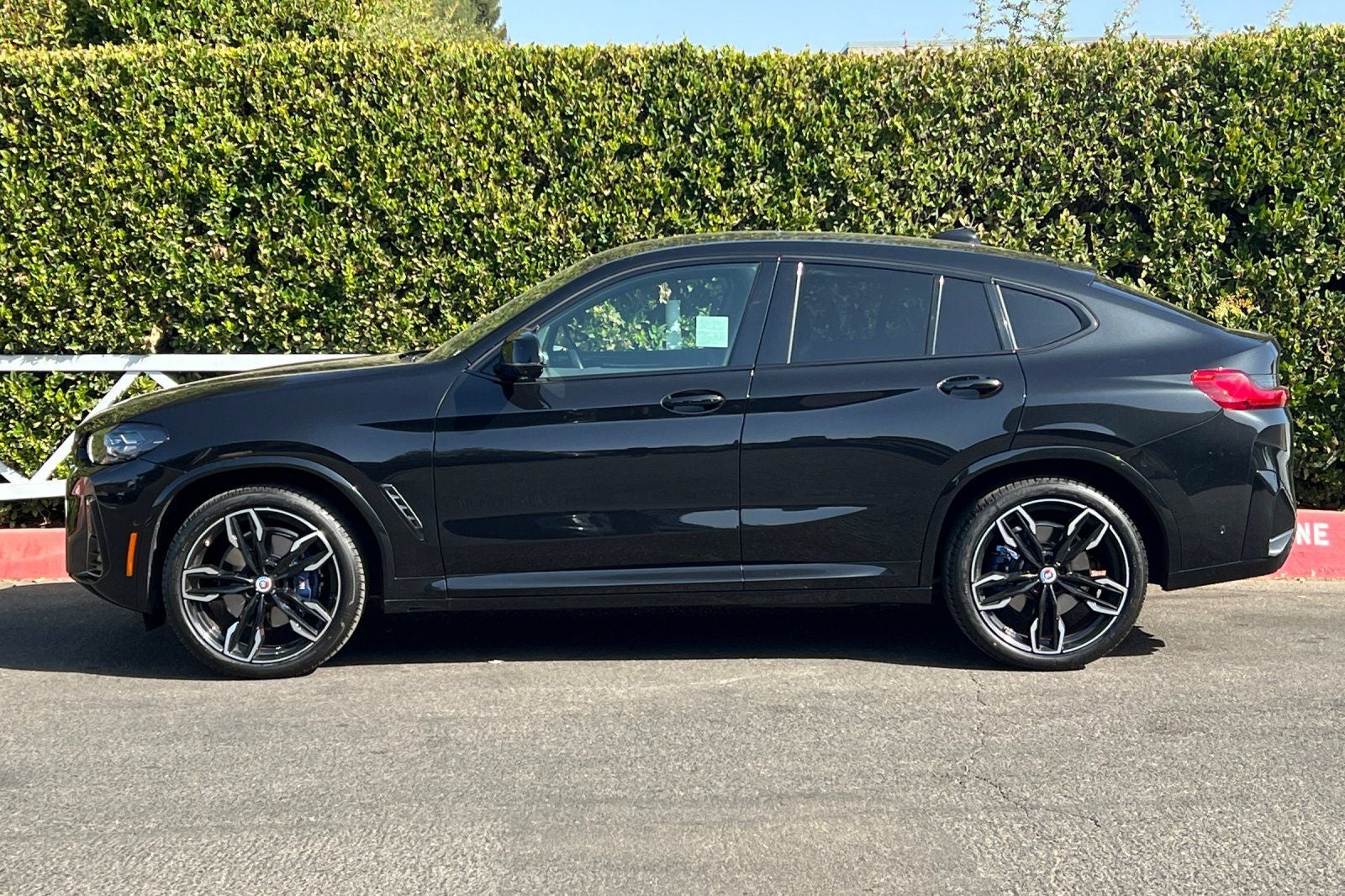 2023 BMW X4 M40i