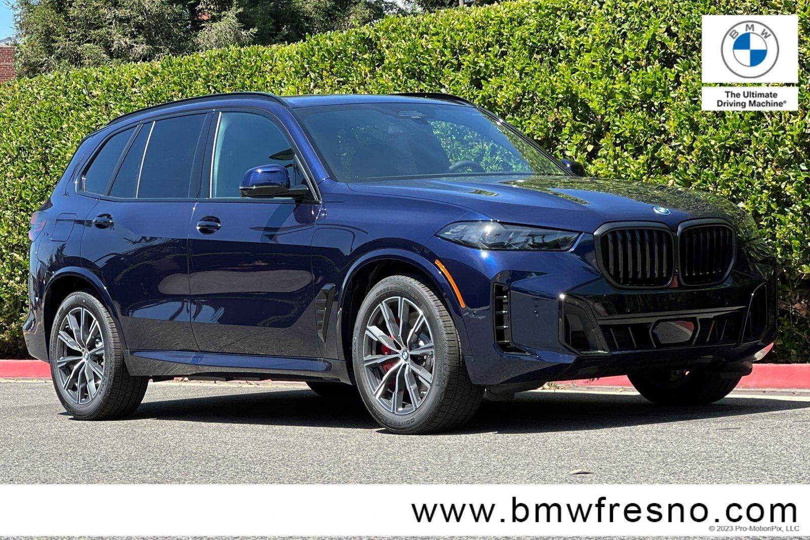 2026 BMW X5 xDrive50e's photo