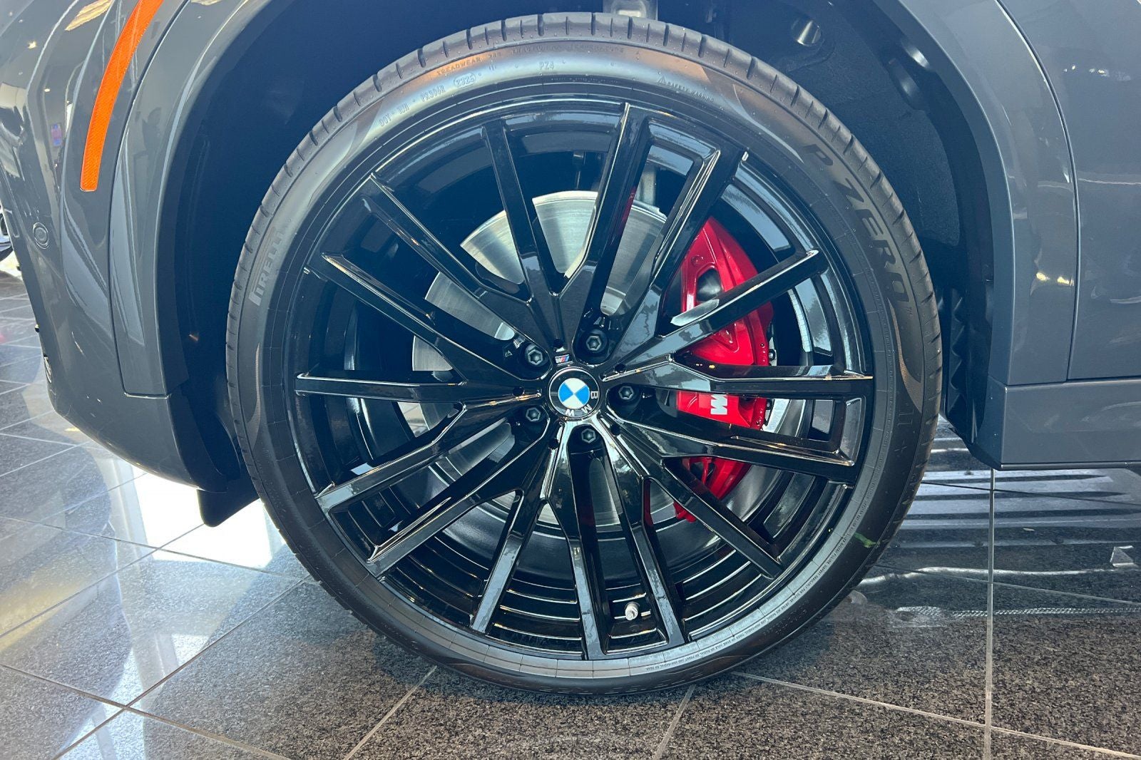 2027 BMW X6 M60i