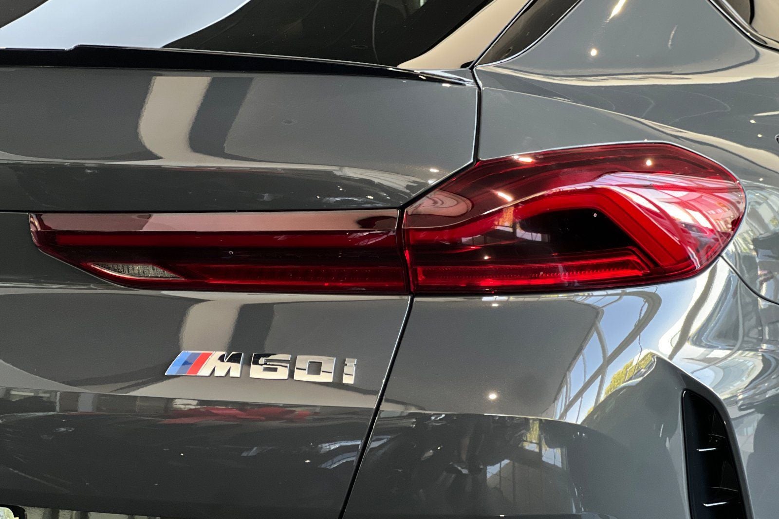 2027 BMW X6 M60i