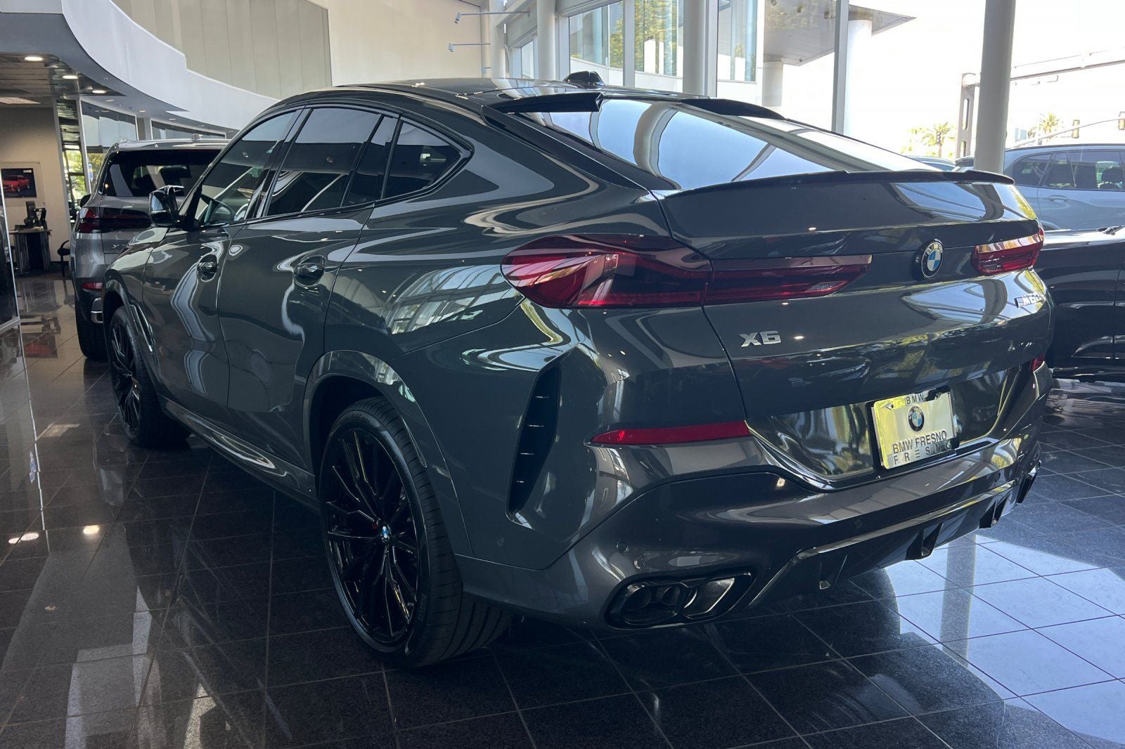 2027 BMW X6 M60i
