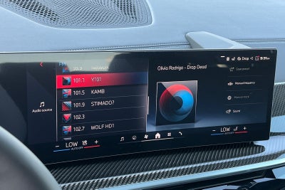2027 BMW X6 M60i