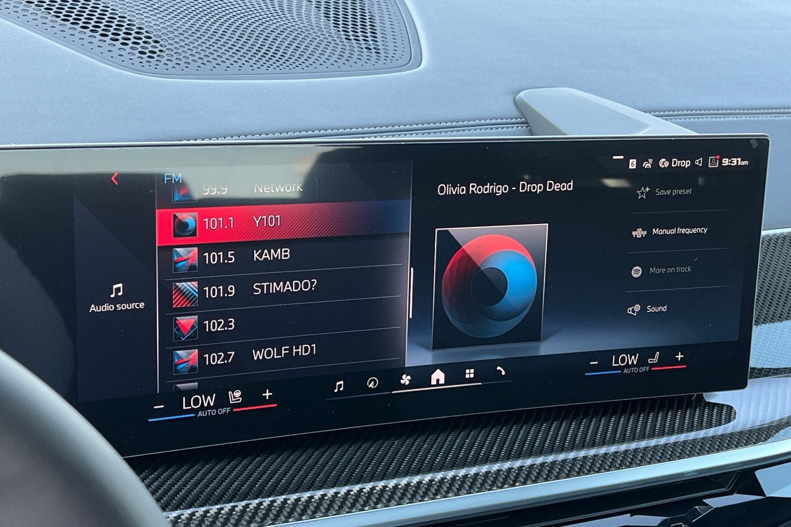2027 BMW X6 M60i