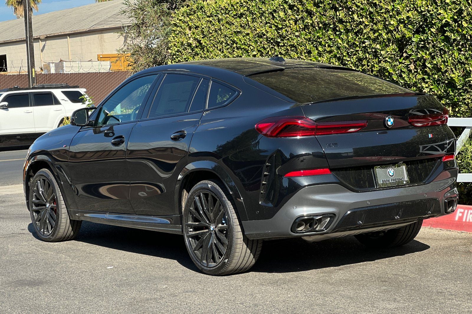 2027 BMW X6 M60i