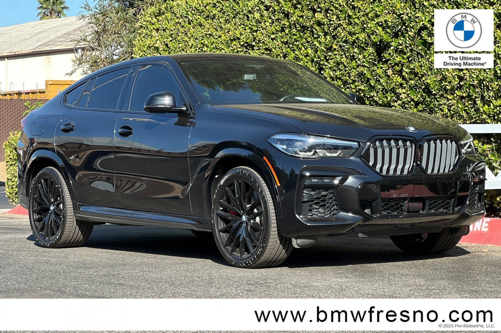 2022 BMW X6 M50i