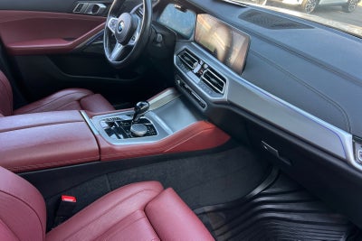 2022 BMW X6 M50i