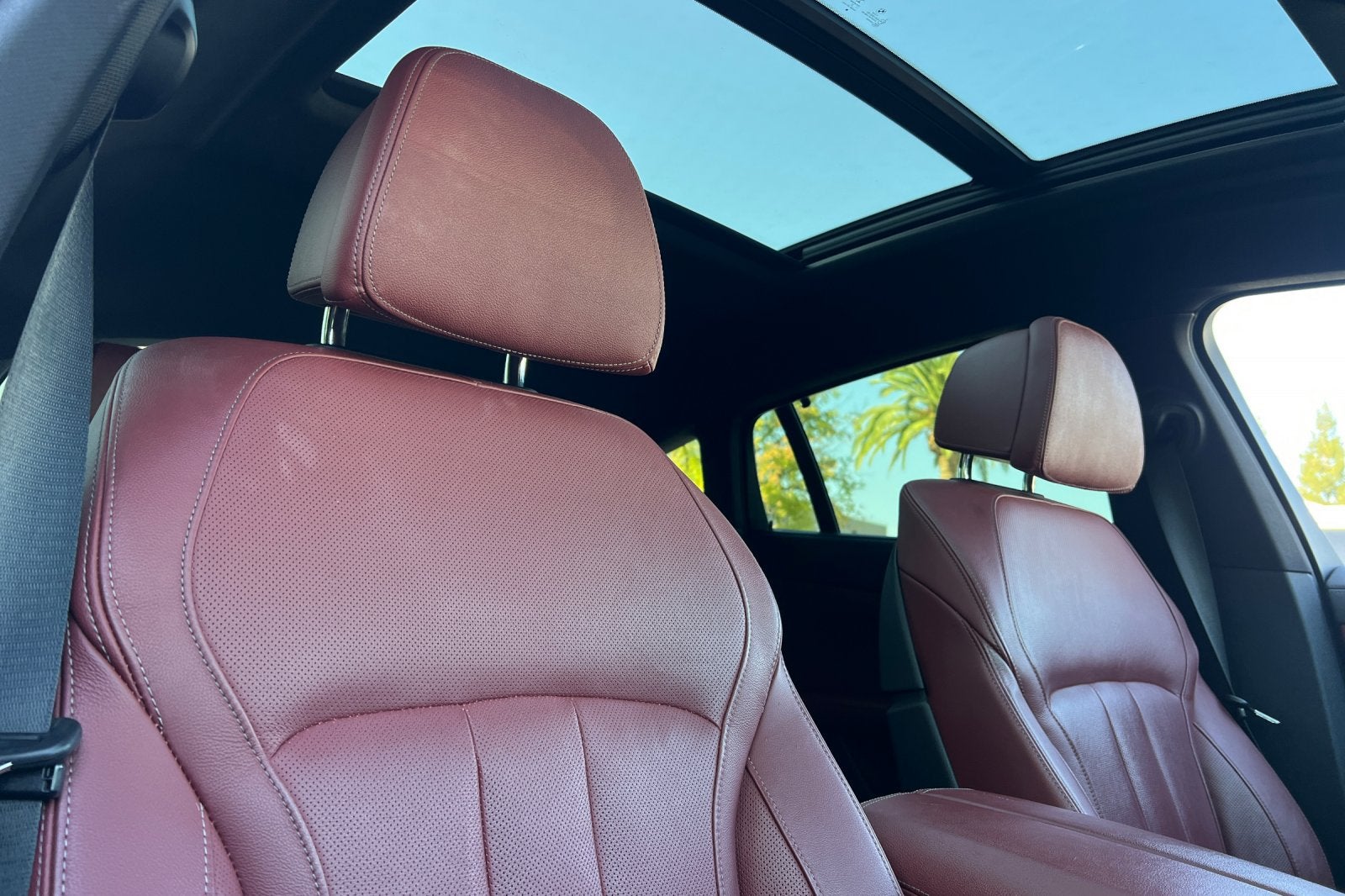 2022 BMW X6 M50i