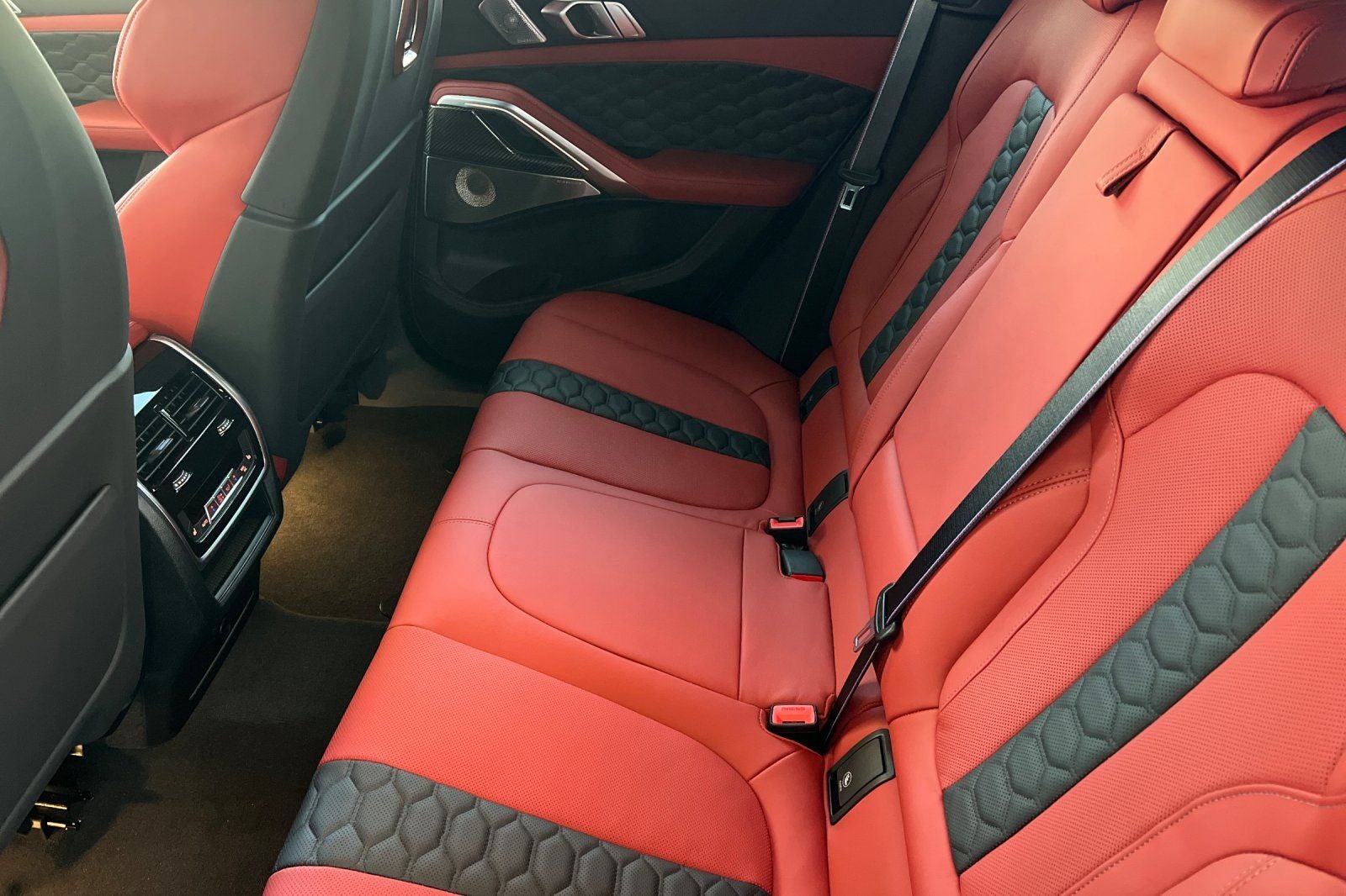 2027 BMW X6 M Competition