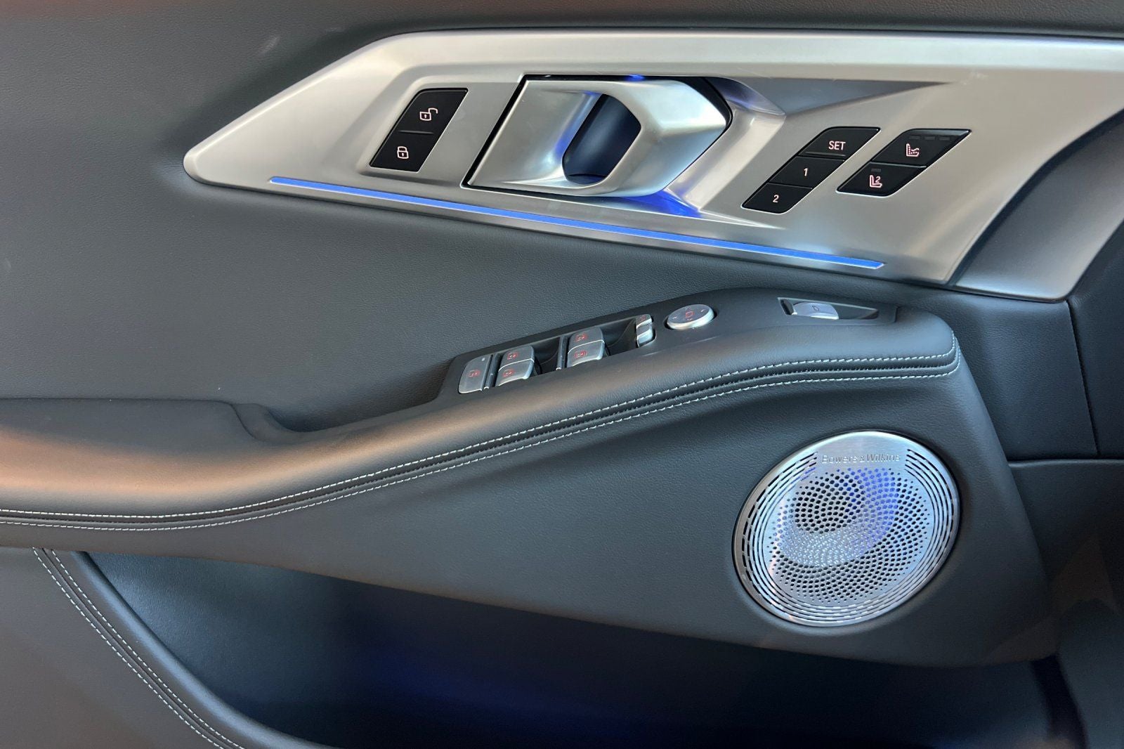 2026 BMW XM Label