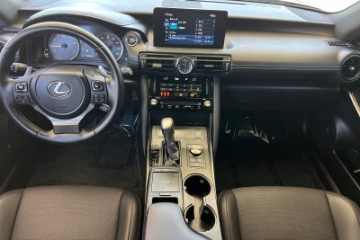 2025 Lexus IS 300