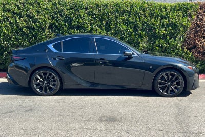 2025 Lexus IS 300