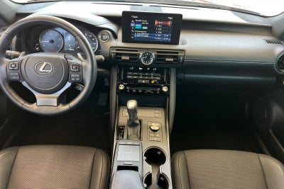 2023 Lexus IS 300