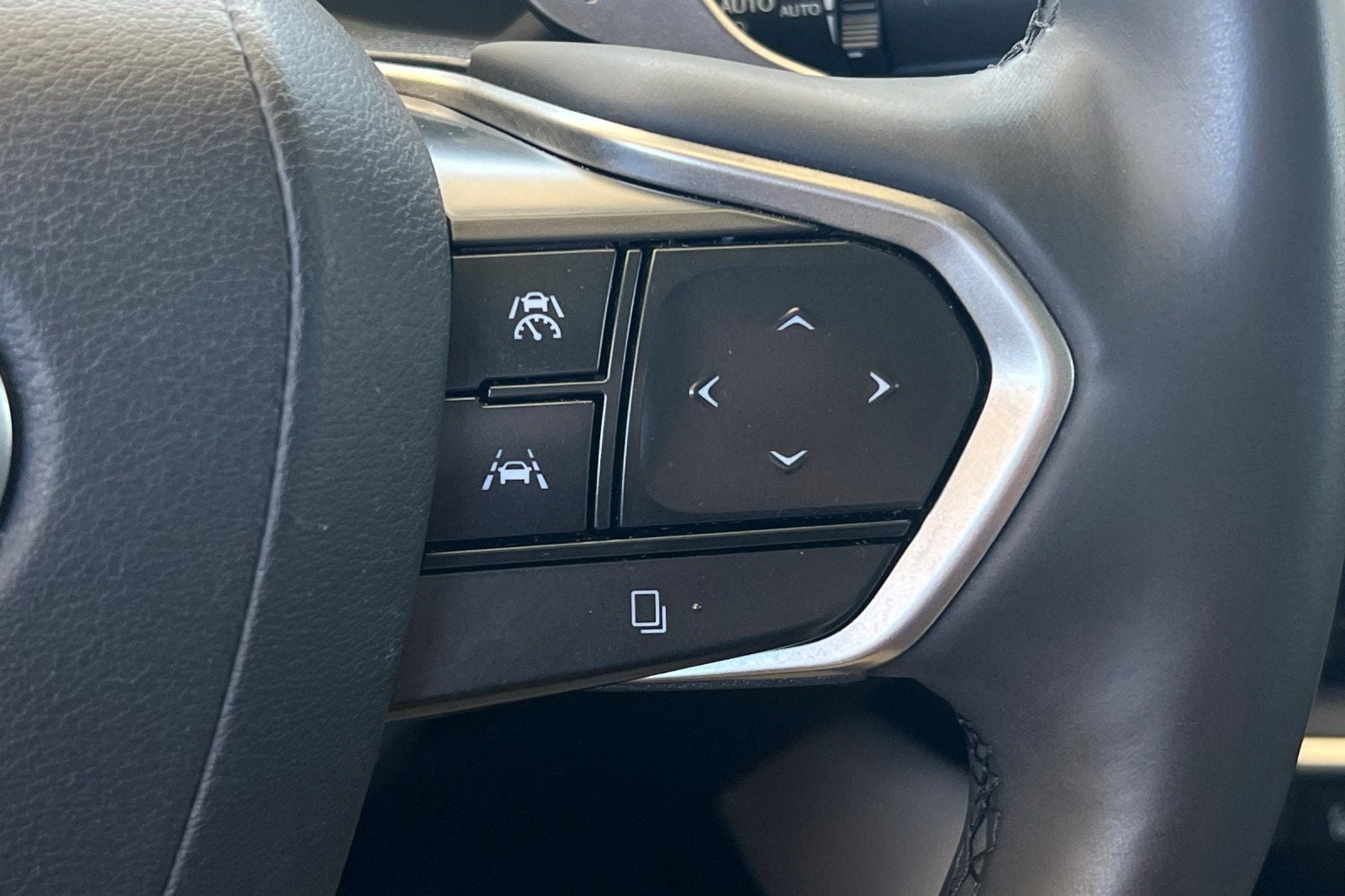 2023 Lexus RZ 450e Luxury
