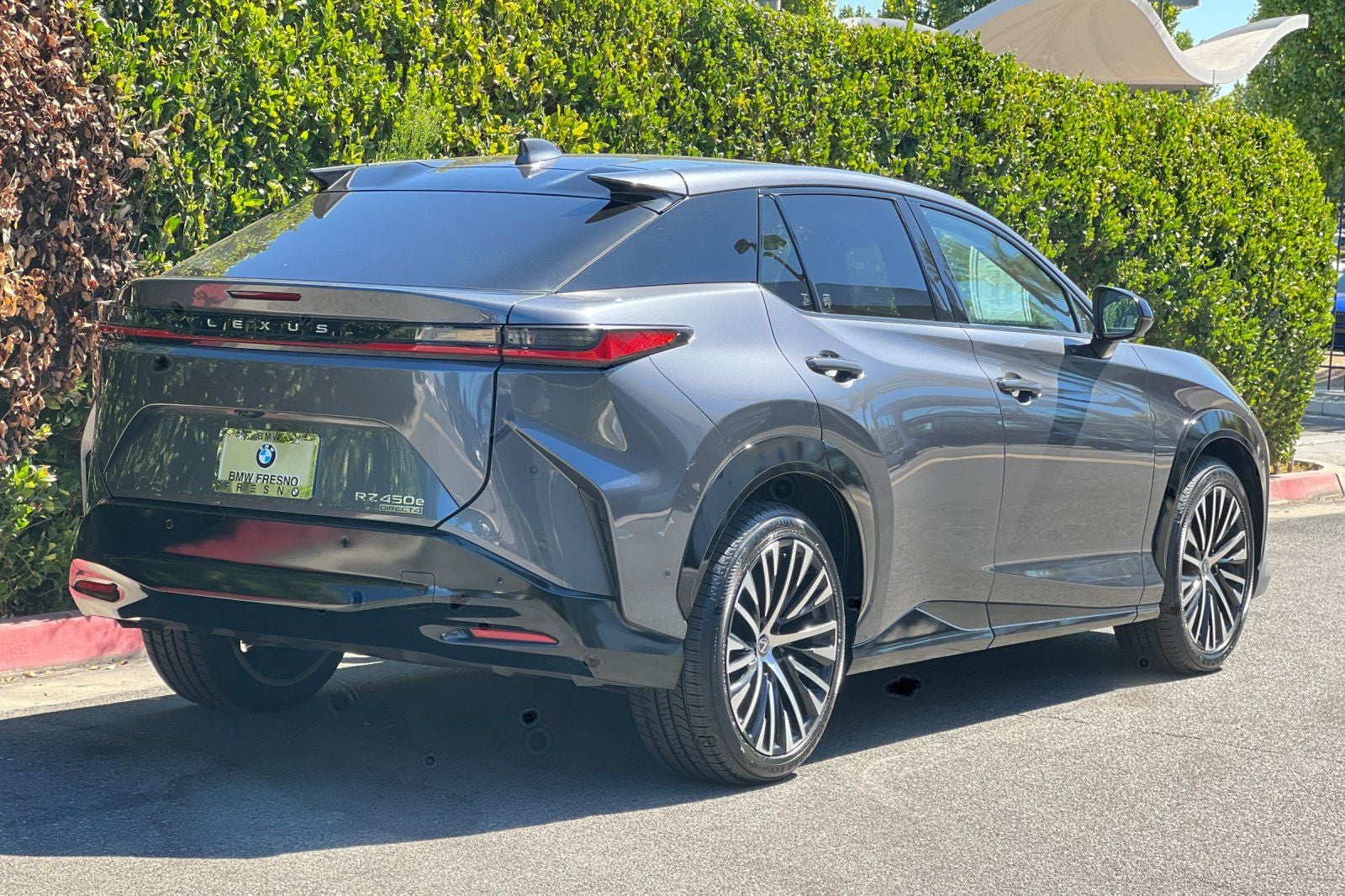 2023 Lexus RZ 450e Luxury