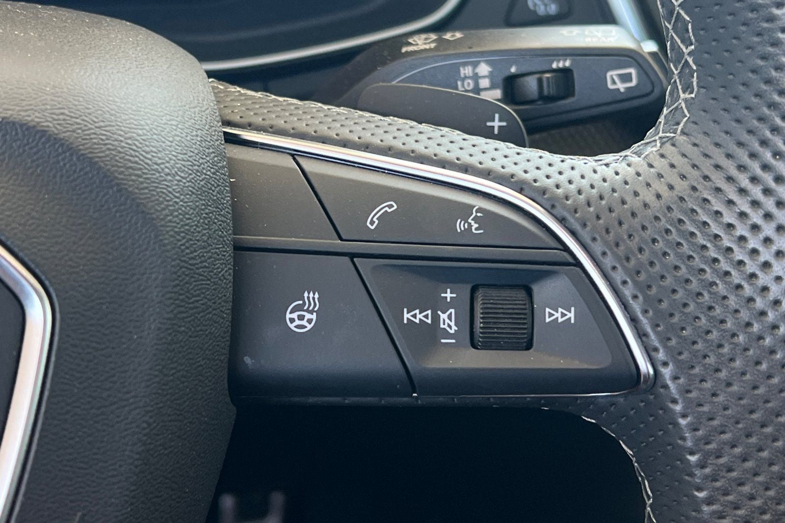 2023 Audi SQ5 Premium Plus quattro