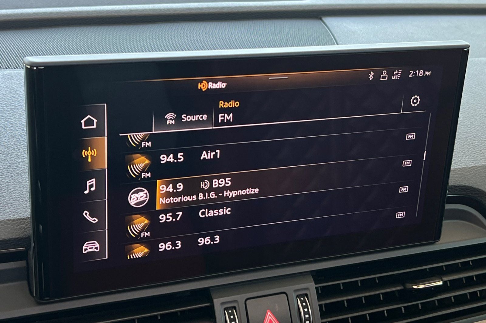 2022 Audi SQ5 Premium Plus quattro