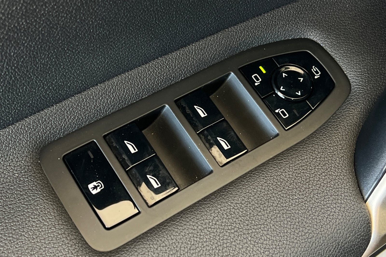 2023 BMW iX xDrive50