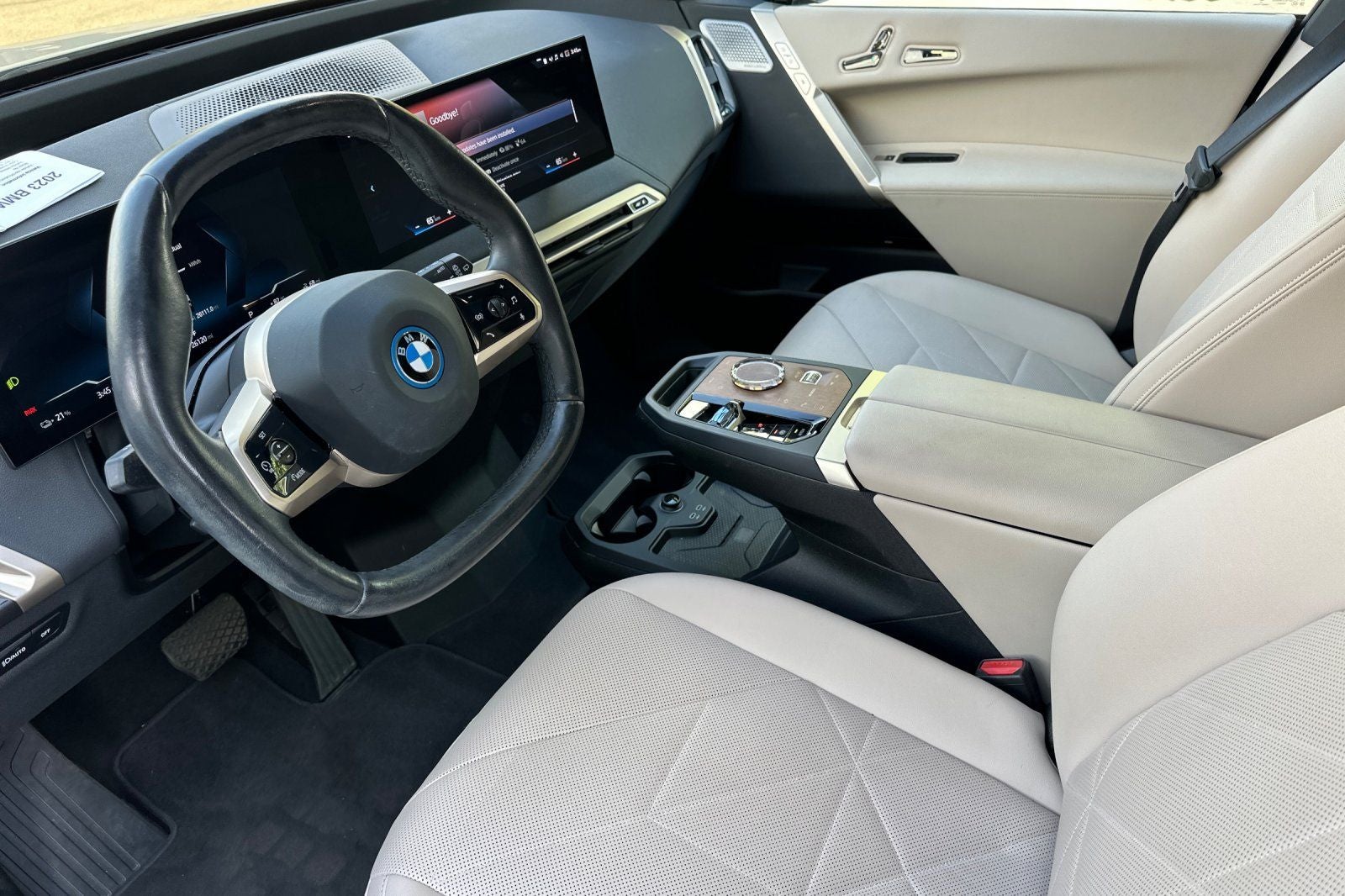 2023 BMW iX M60
