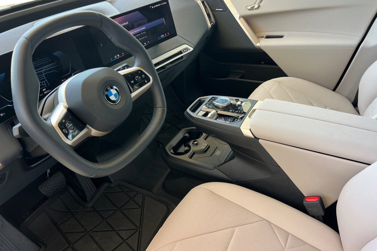 2026 BMW iX 60 - Photo 10