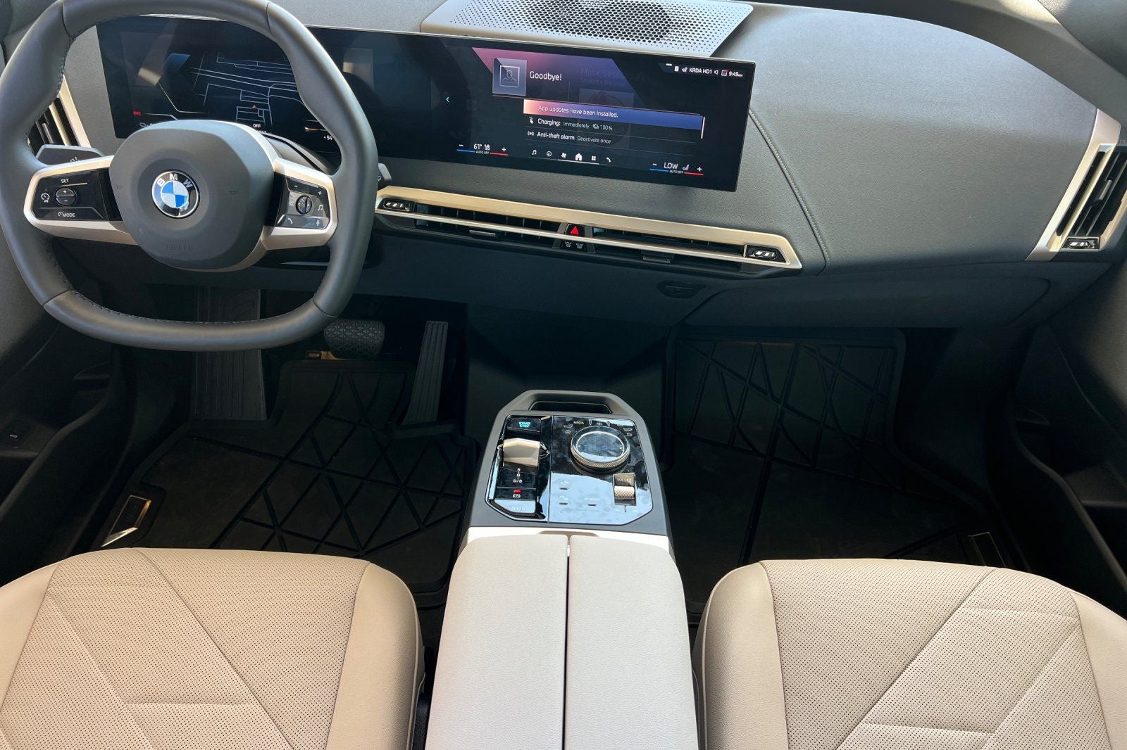 2026 BMW iX 60 - Photo 13