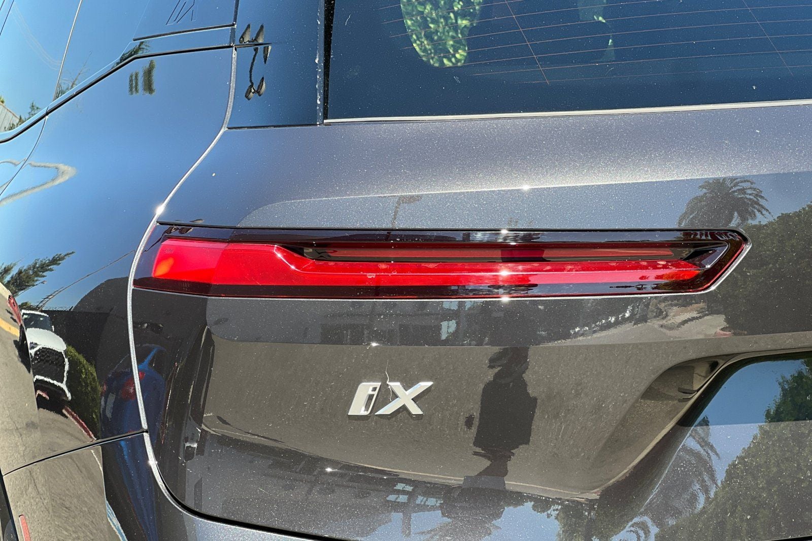 2026 BMW iX 60 - Photo 25
