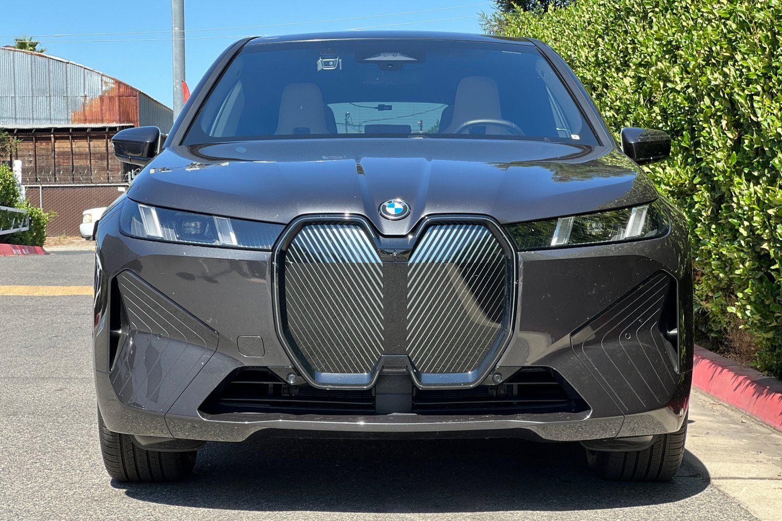 2026 BMW iX 60 - Photo 9