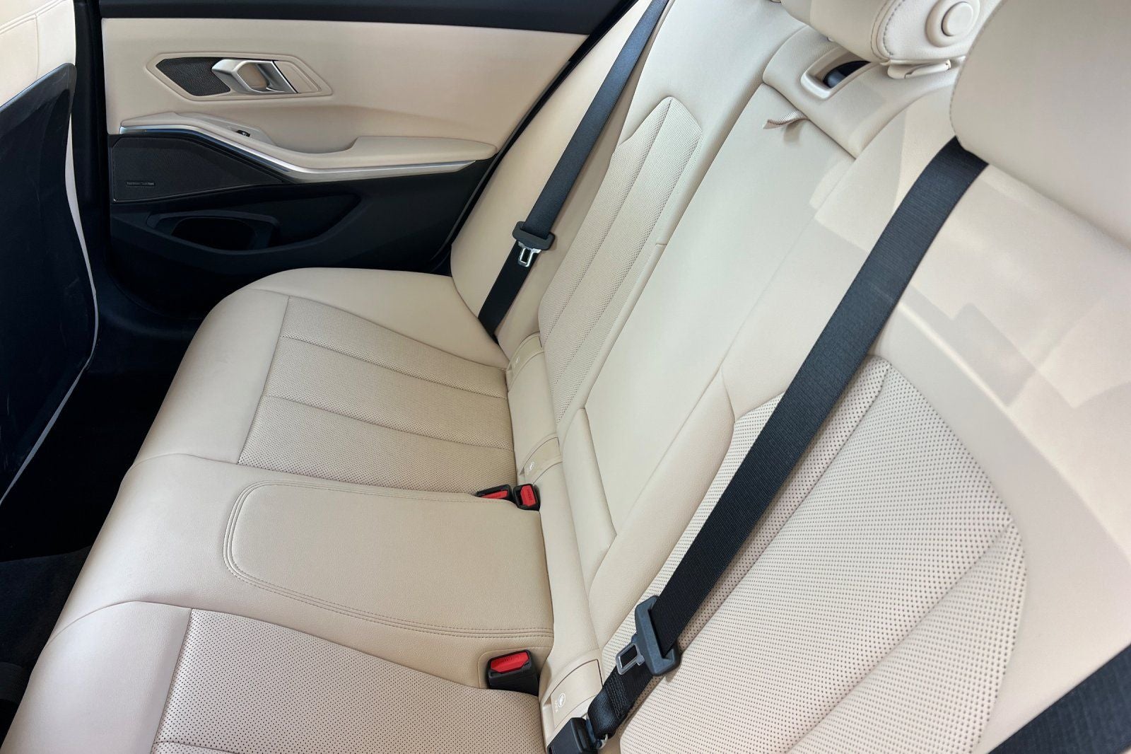 2026 BMW 3 Series 330i