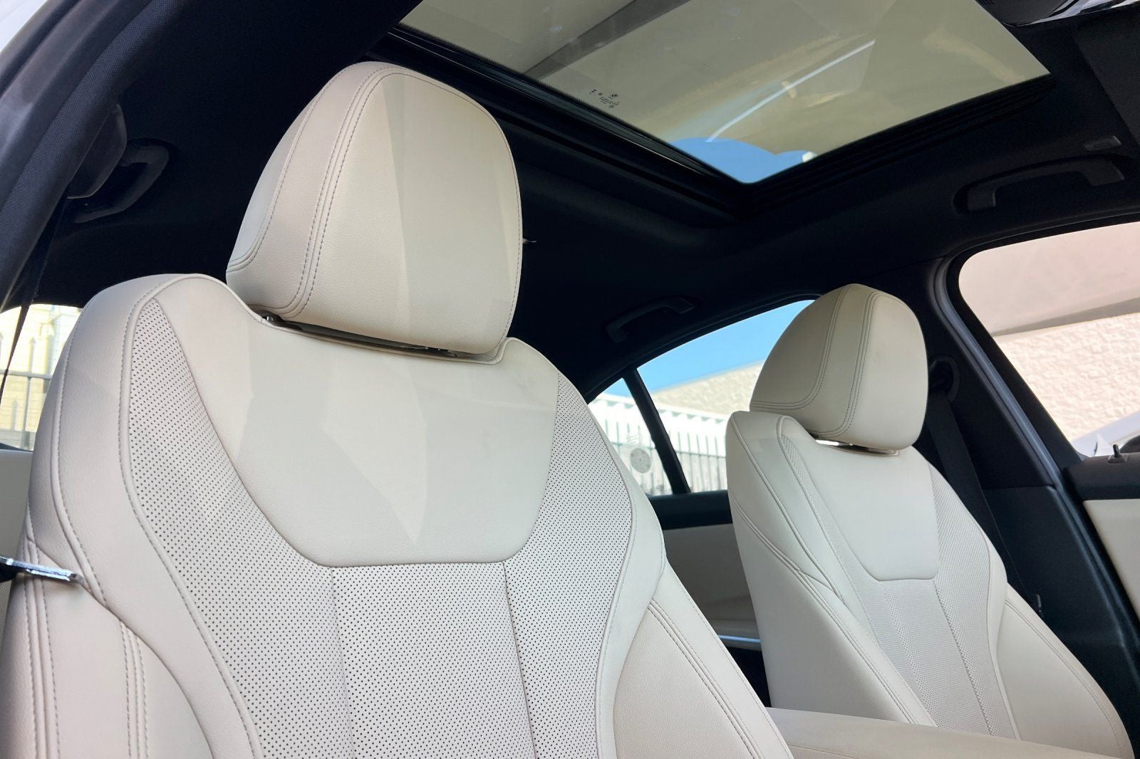 2026 BMW 3 Series 330i