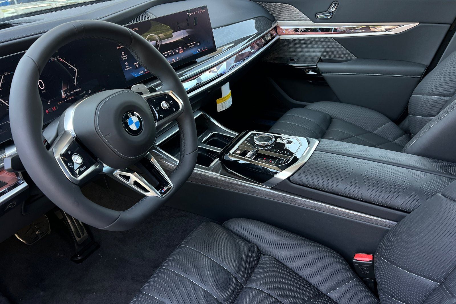 2026 BMW 7 Series 740i