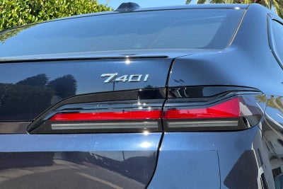 2026 BMW 7 Series 740i