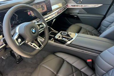 2026 BMW 7 Series 740i