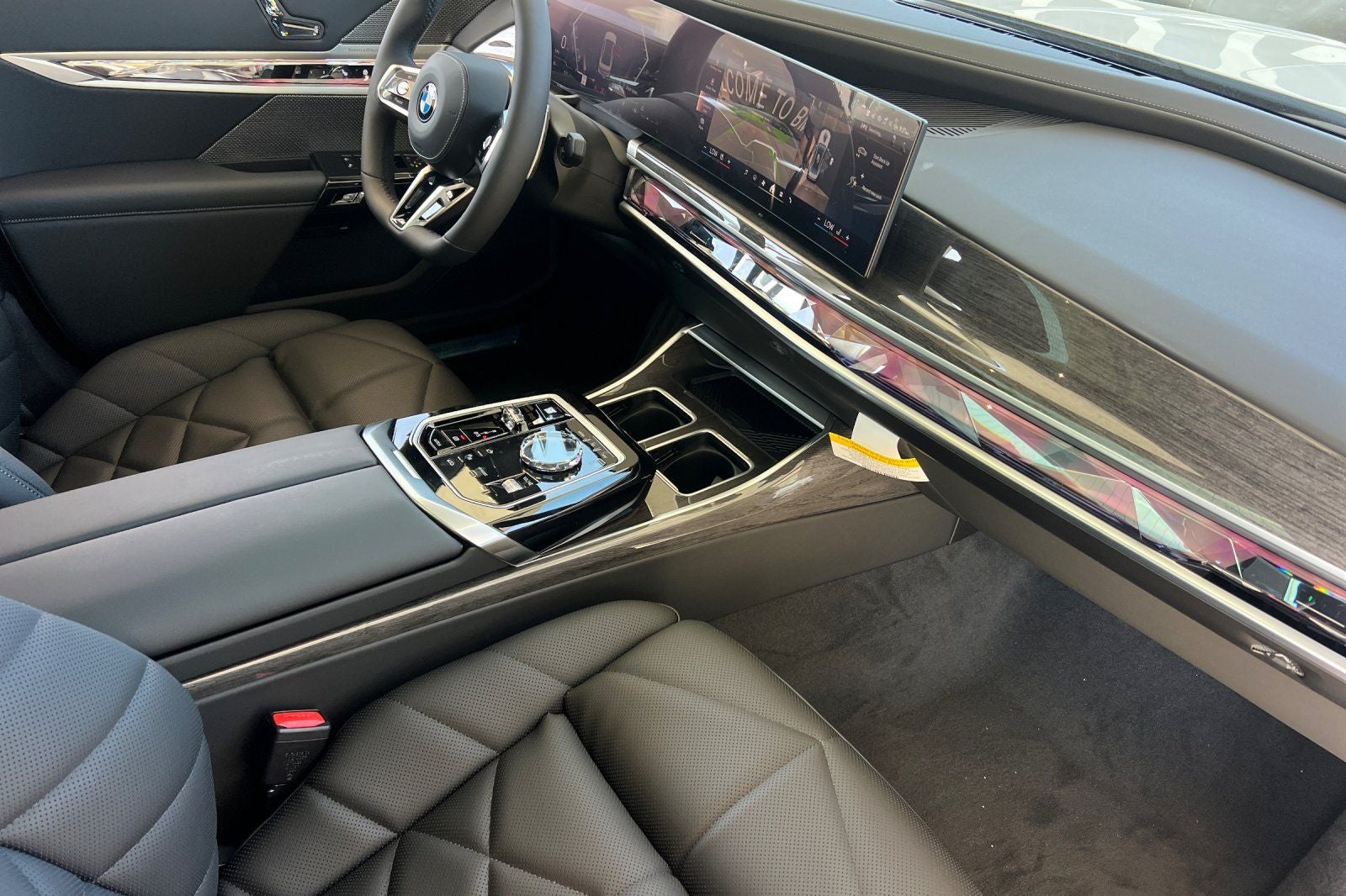2026 BMW 7 Series 740i