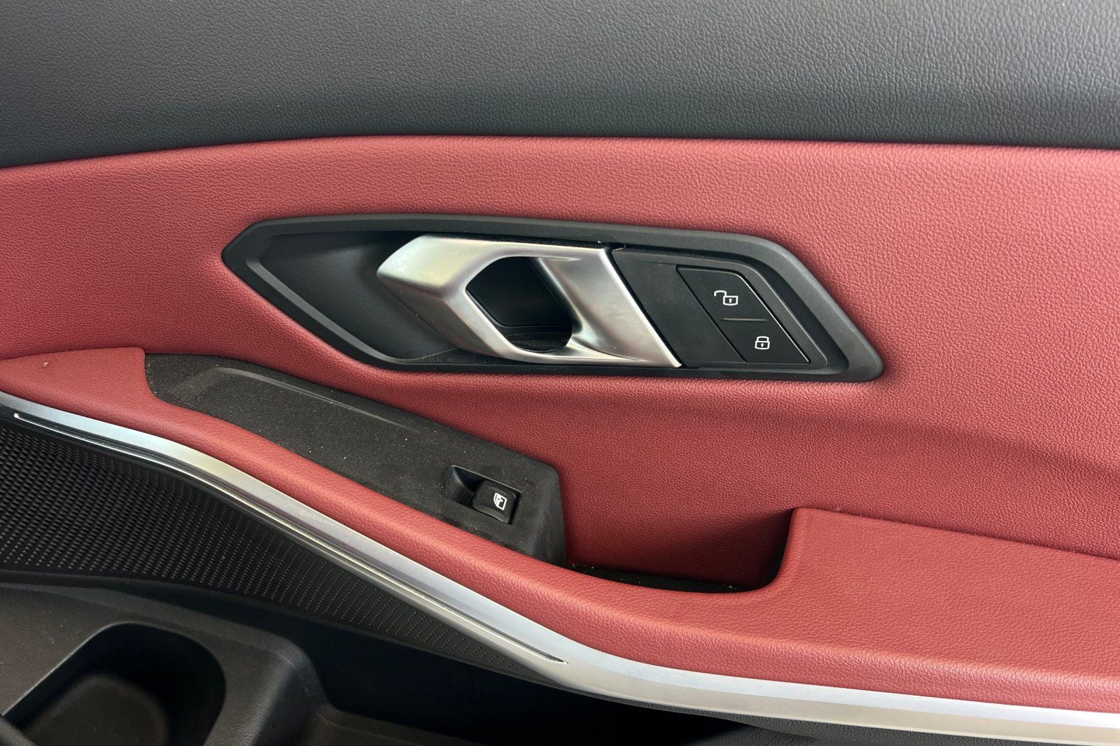 2025 BMW 3 Series 330i xDrive