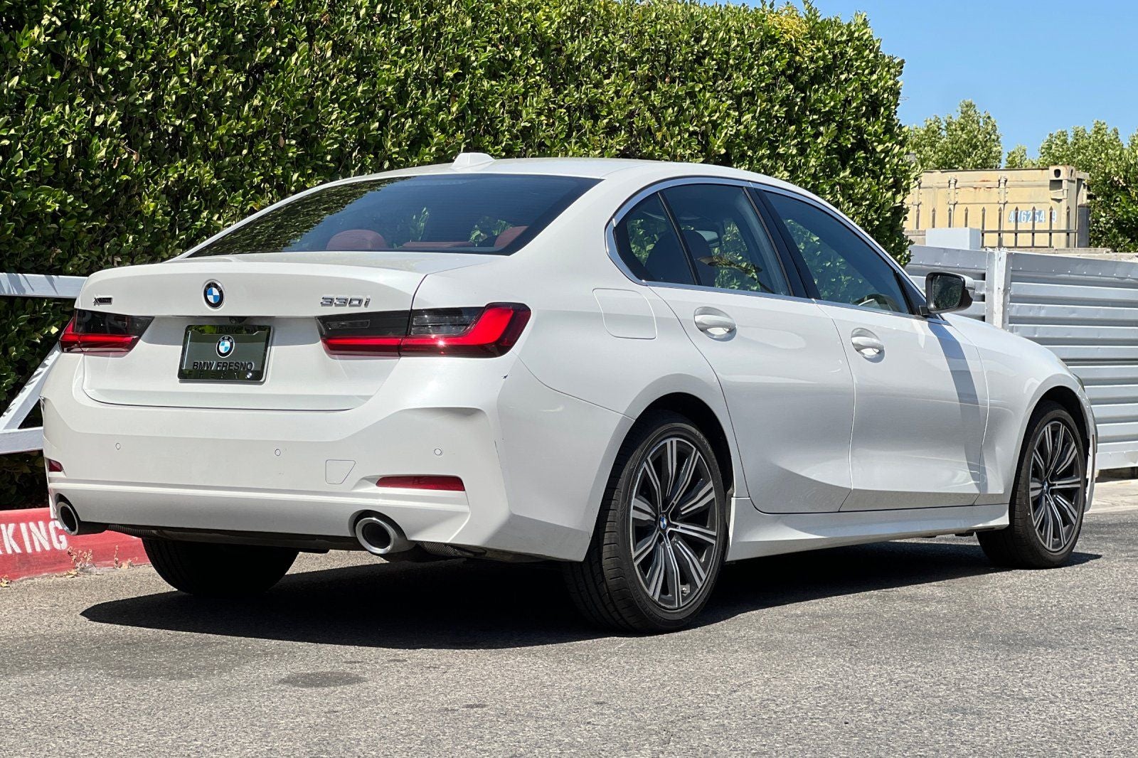 2025 BMW 3 Series 330i xDrive