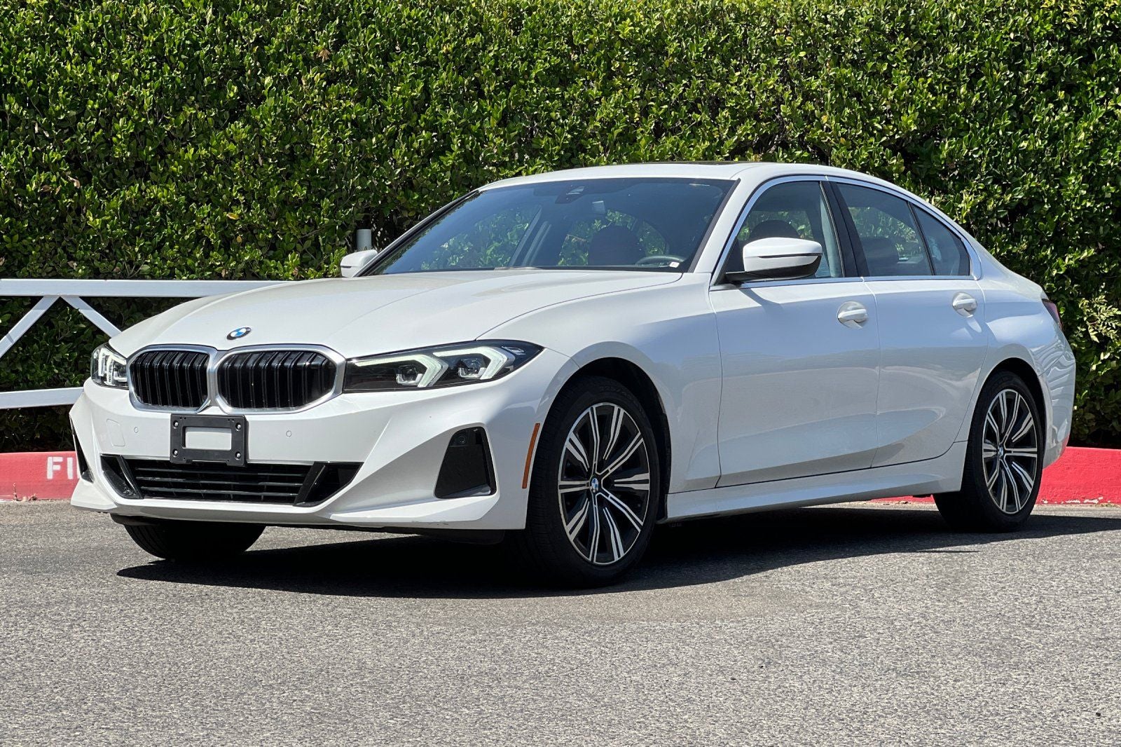 2025 BMW 3 Series 330i xDrive