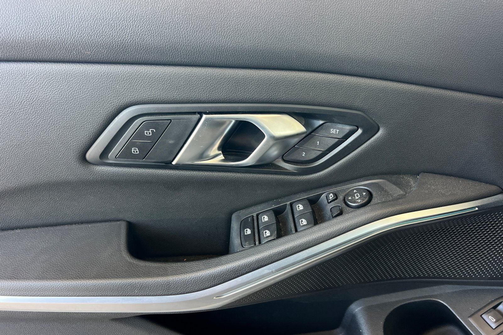 2025 BMW 3 Series 330i xDrive