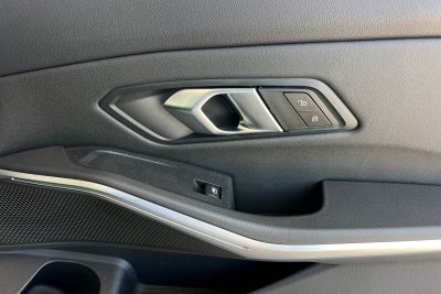 2025 BMW 3 Series 330i xDrive